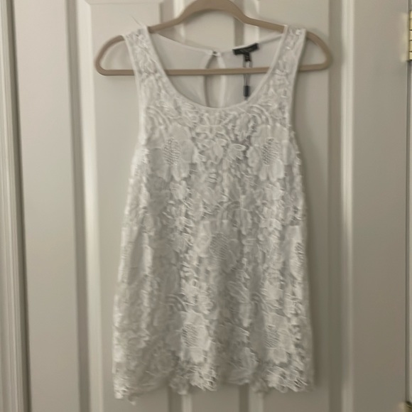 Cupio White Lace Overlay Floral White Tank Top - Size M - Picture 1 of 5